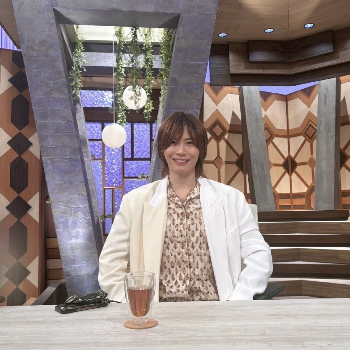 明日7月6日（日）お昼12:00から！
テレビ朝日「#ビートたけしのTVタックル」に出演します🙂‍↕️

AIフェイク動画の話からの(世代によって感じ方全然違いそうで面白い)

水道管劣化問題、水害対策、国内水産事業の話、とか、不思議と水にまつわるお話ばかりだったな💧🧐