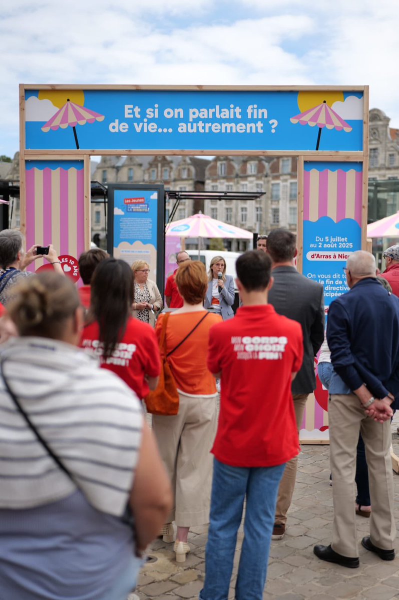 👩🏻 Informer. 👨🏽Sensibiliser. 
👵🏼 Écouter. 👴🏼 Réconforter.
La 10e édition de l’#AdmdTour est lancée ! Bravo aux <a href="/jeunesadmd/">Les Jeunes ADMD</a> pour ce nouveau Tour de France qui sensibilisera à la question de la #FindeVie. #Solidarité #Santé 
AdmdTour.fr