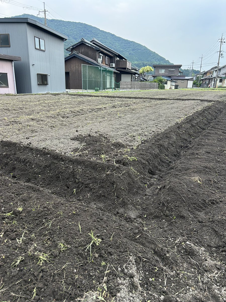 18:30。今日のところは外周のみ。続きはまた明日。