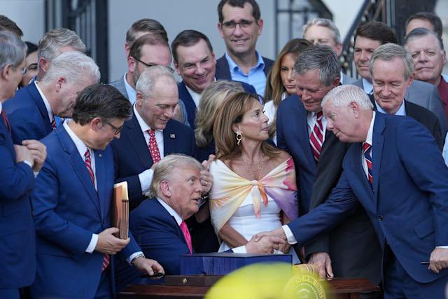 JeffHosterman's tweet image. Lindsay Graham is literally @realDonaldTrump’s right hand man.
MAGA’s top leaders according to Trump are @SpeakerJohnson, @LindseyGrahamSC, and @SecRubio.
Where I come from, that’s the definition of the Neocon Deep State.