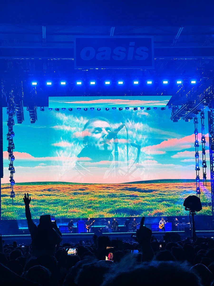 godsetunionist's tweet photo. Episk kveld i går. Oasis er tilbake! https://t.co/VyXWZw7wXZ