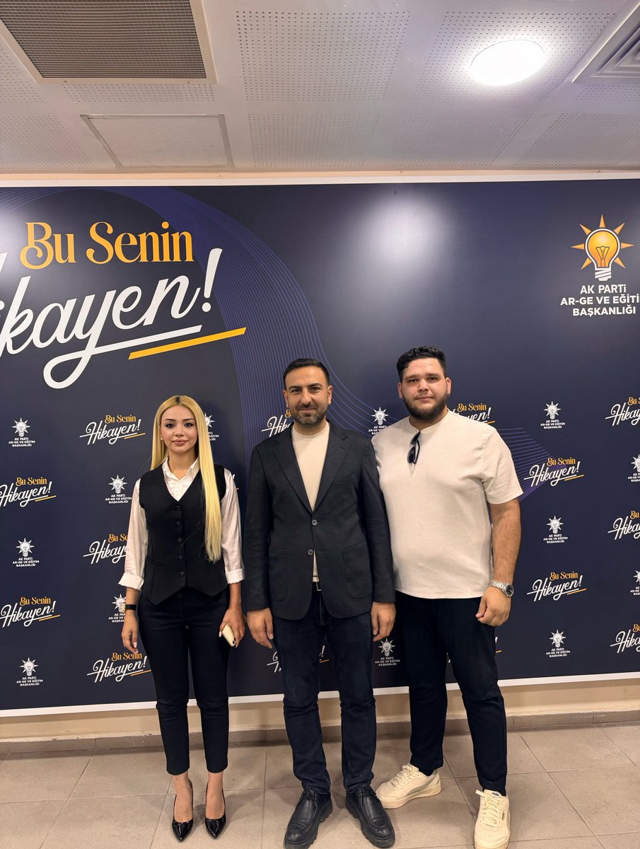 edaarpa01's tweet photo. Teşkilat ruhunu birlikte yaşadığımız Kıymetli İlçe Başkanım Sn.@ibrahimgokcedg ve can kardeşim Murat Karaca ile Teşkilat Akademisi’nde buluştuk. Güzel bir birliktelik oldu.
#YolsuzlukİcinCHP 
#HayırlıCumalar
Rüşvet https://t.co/BW3zKU4rJ7