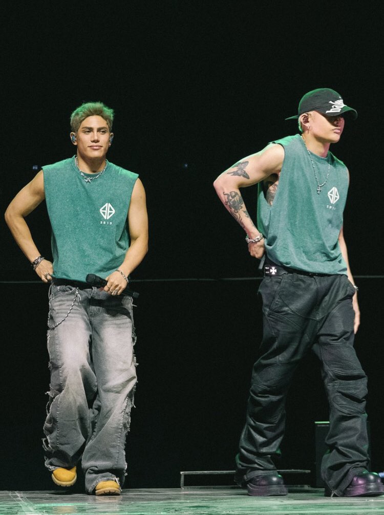 Ay halah 😲

SB19 RULES OPMCON
<a href="/SB19Official/">SB19 Official</a> #SB19
#SB19ShinesPureGold

📸ctto.