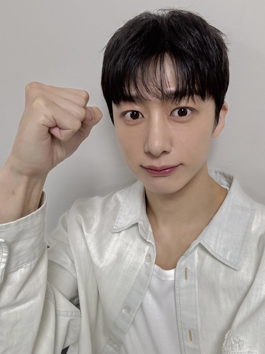 같은 무대에 서는 날까지 응원하고 기다리고 있을게요! 화이팅! #형원