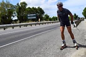 RÉCORD GUINNESS
5 de julio de 2012: El esquiador venezolano Cesar Baena logró un Récord Guinness, al completar 2.246,21 kilómetros (desde Suecia hasta Noruega), en la modalidad de Rollerskiing (esquís de ruedas sobre asfalto), recorrido que inició el 11 de mayo de ese año.