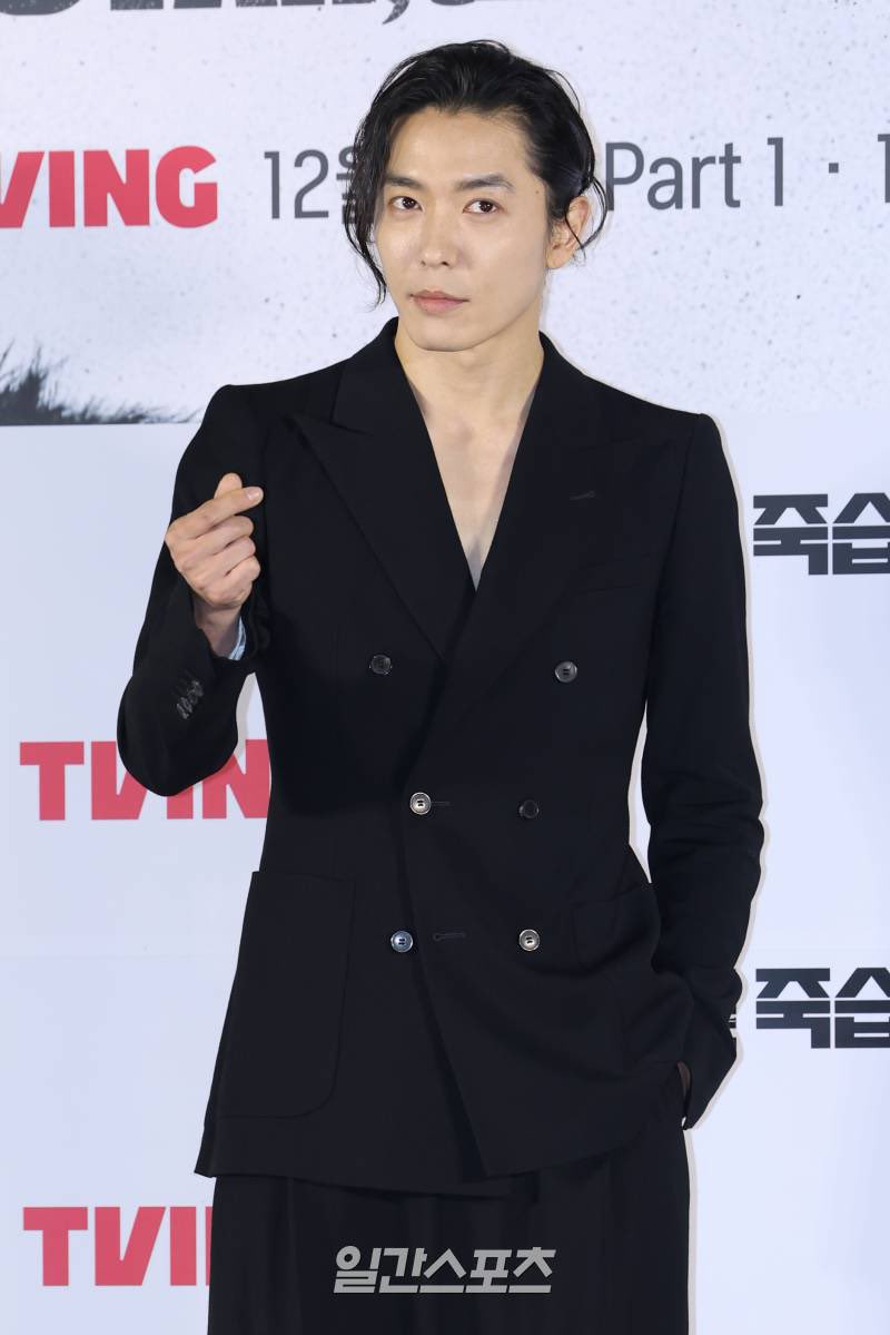 #KimJaeWook reportedly will join nee drama <Secret Audit> as the 3rd generation of conglomerate.

#ShinHaeSun and #GongMyung were listed as the lead.

m.entertain.naver.com/home/article/2…
#KoreanUpdates VF