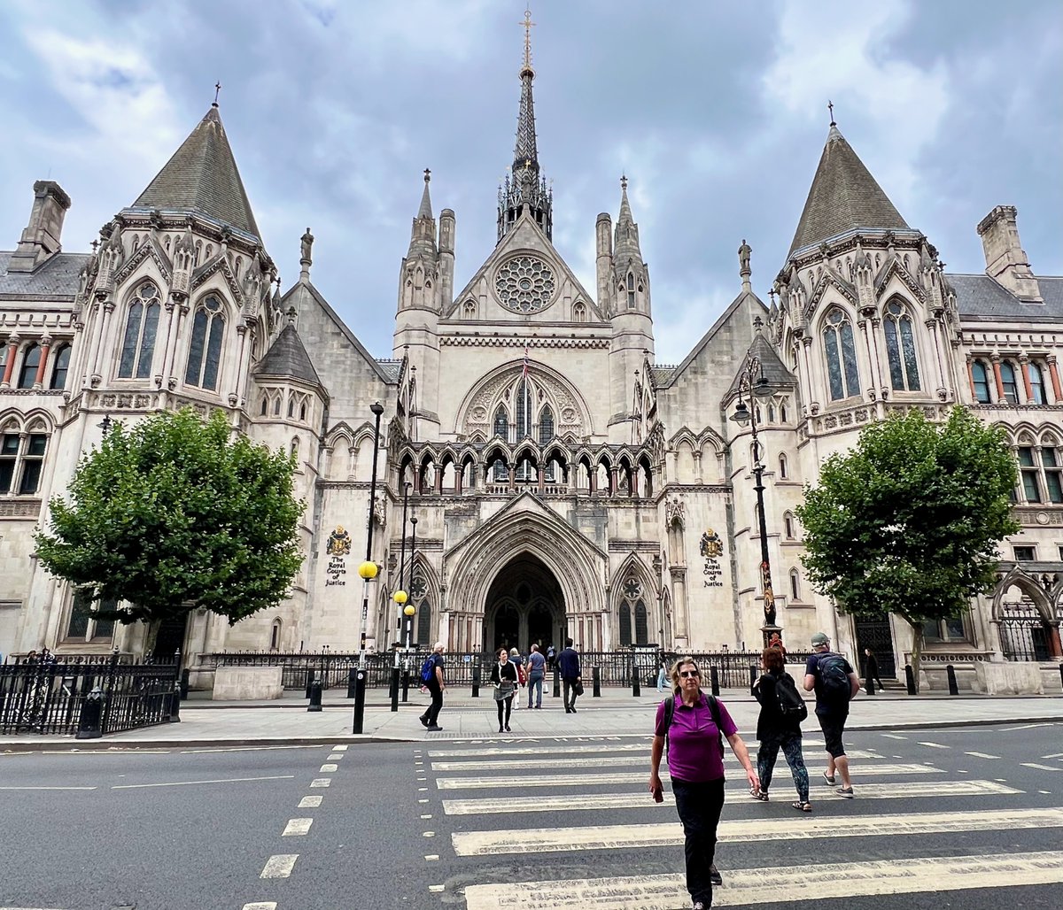 A walk down memory lane (aka The Strand) this week.
It's 19 years since our High Court case seeking legal recognition of our marriage in England &amp; Wales [bailii.org/ew/cases/EWHC/…] was heard at the Royal Courts of Justice: