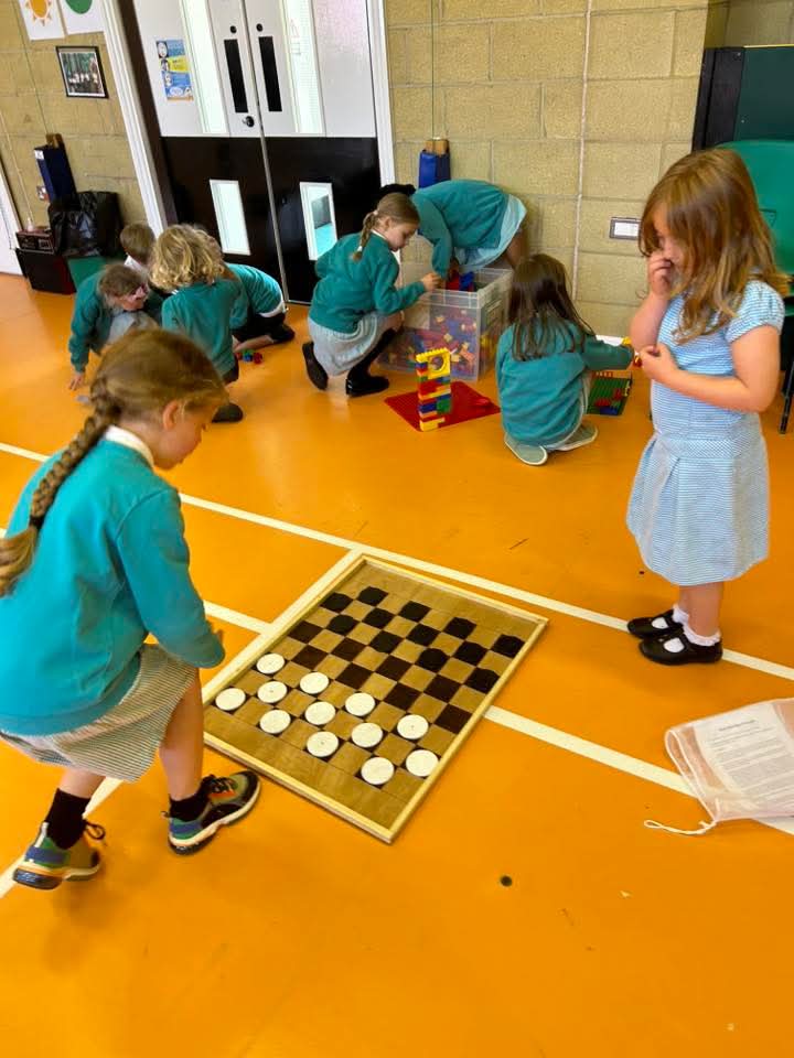 Dhoon School tweet media