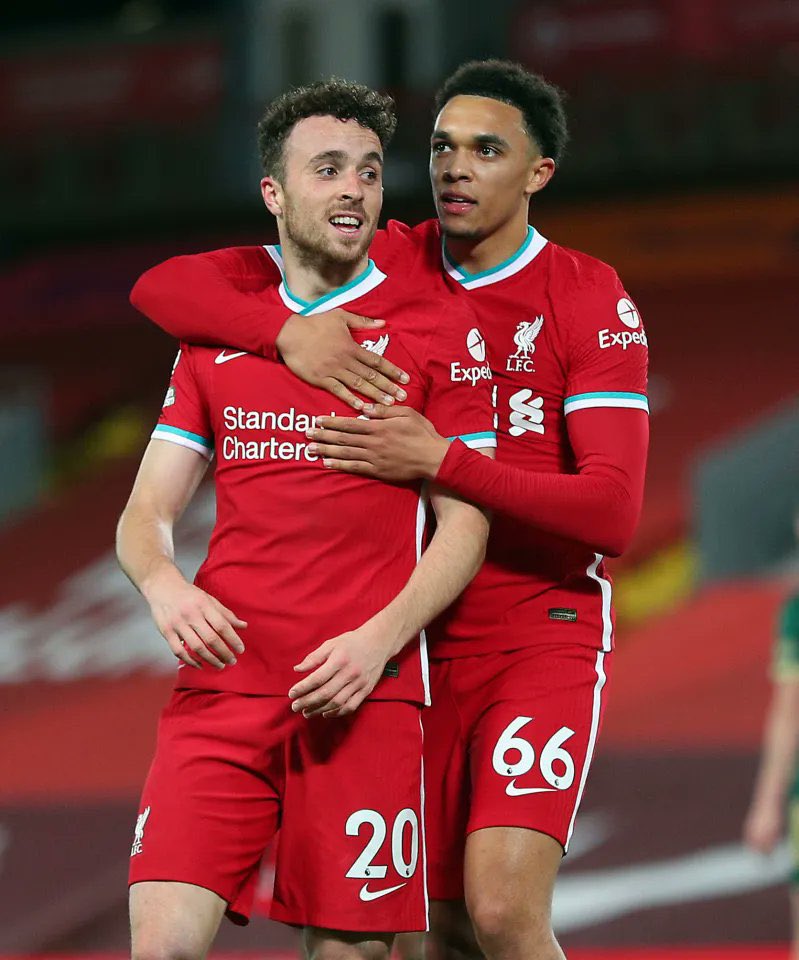🚨🗣️ 𝗡𝗘𝗪: Bellingham: "It's been very difficult for Trent, he was Jota's teammate for 5 years. Trent is now reflecting, thinking and dealing with this in his own way."

#DiogoJota