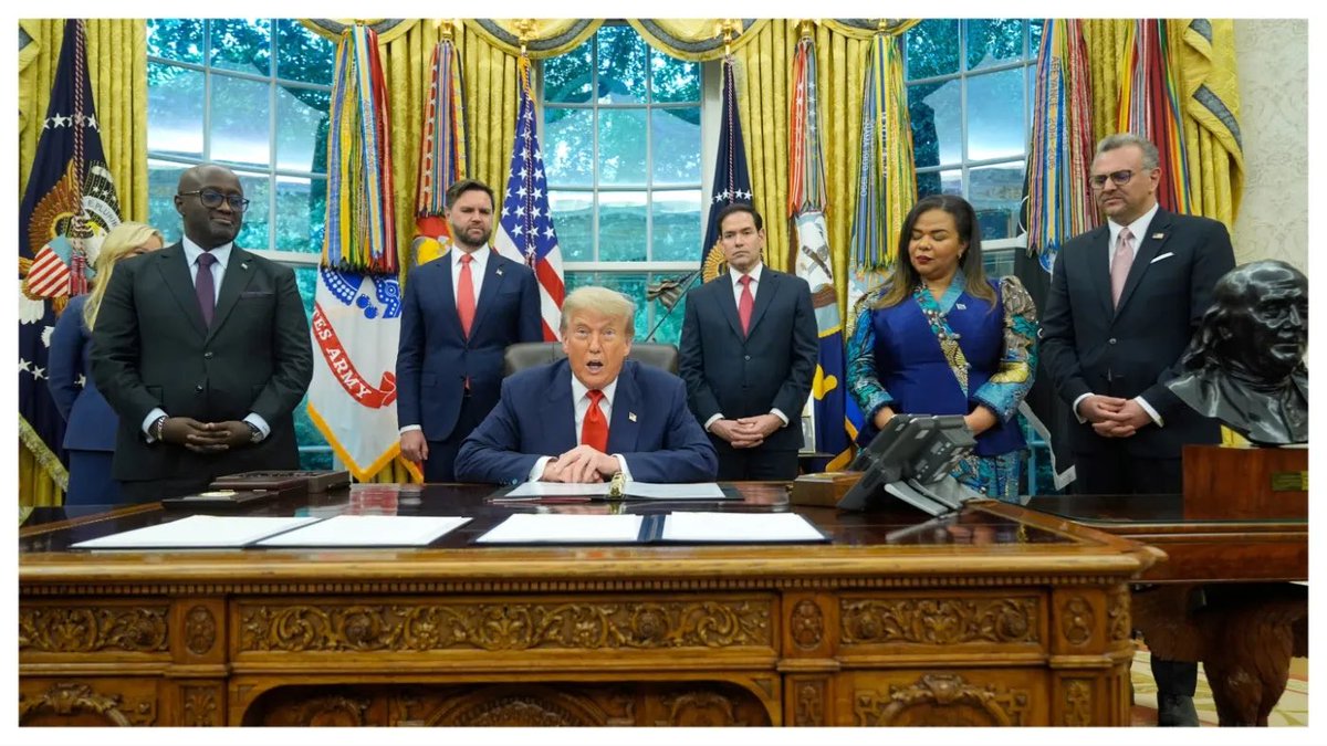 Trump yönetimi, Demokratik Kongo Cumhuriyeti ile Ruanda arasındaki dünyanın en uzun süredir devam eden çatışmalarından birini çözmek için bir barış anlaşmasının imzalanmasına ev sahipliği yaptı. 

Amerika Birleşik Devletleri tarafından Katar'ın desteğiyle aracılık edilen