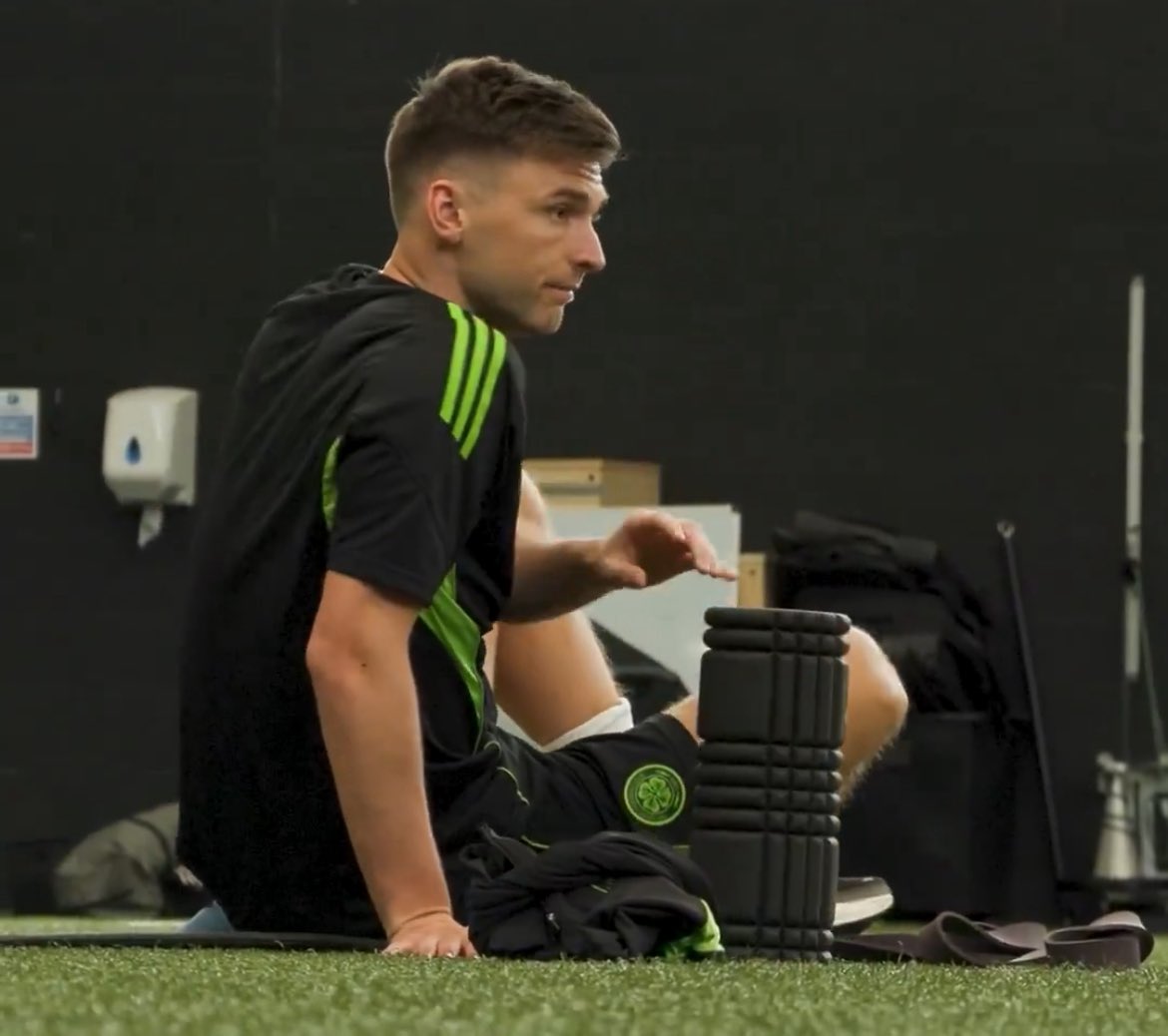 CelticNoah's tweet image. Maximum dopamine just from seeing KT back training at Lennoxtown. It’s going to hit like crack seeing him back at Celtic Park. 🍀