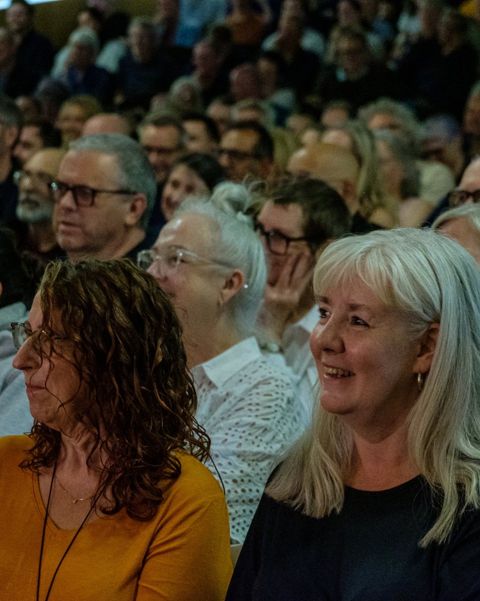 The Bard of Salford came to Bradford. 🎸

What an incredible evening with John Cooper Clarke and Nihal Arthanayake. He said his time at BLF was smooth; he gave us a taste of some new material and chatted about how he's never met Bob Dylan...

#BradfordLitFest #JohnCooperClarke