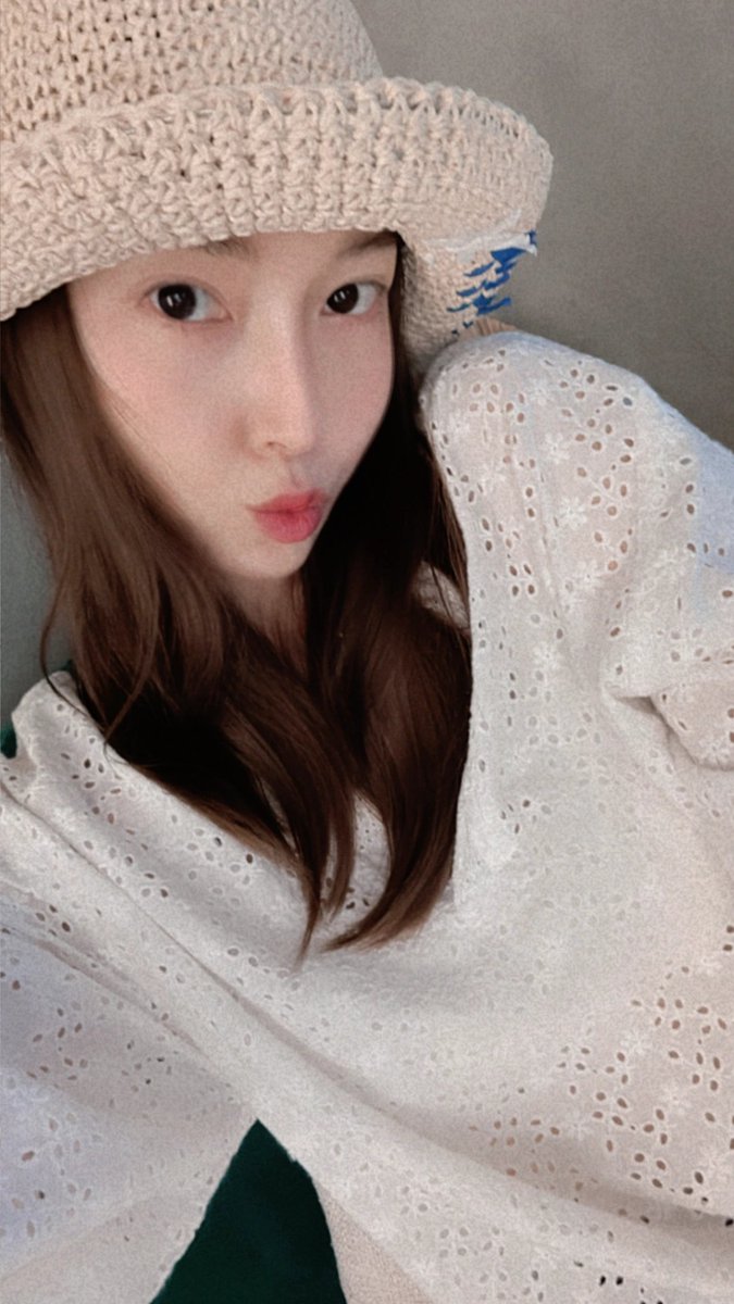 GR26Sic18's tweet photo. [2025.07.05_XHS/rednote] (1)
Sy__Jessica: Selfie dump🤳🏻👒💕

: https://t.co/M5InY0NnKV 
#제시카 #JessicaJung #郑秀妍 https://t.co/z7jtYVeVu1