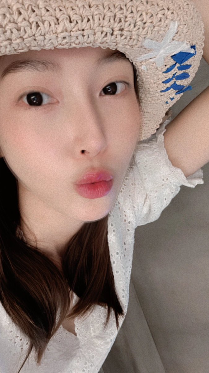 GR26Sic18's tweet photo. [2025.07.05_XHS/rednote] (1)
Sy__Jessica: Selfie dump🤳🏻👒💕

: https://t.co/M5InY0NnKV 
#제시카 #JessicaJung #郑秀妍 https://t.co/z7jtYVeVu1