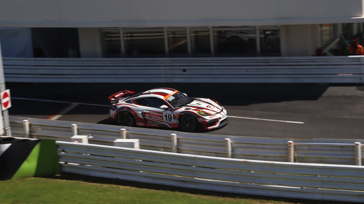 #S耐 #スーパー耐久 #オートポリス #19号車 #PORSCHE 718 GT4 RS #バースレーシングプロジェクト #BRP★FUNDINNO PORSCHE 718 GT4 RS

2024.S耐Rd.3オートポリスで撮影♪