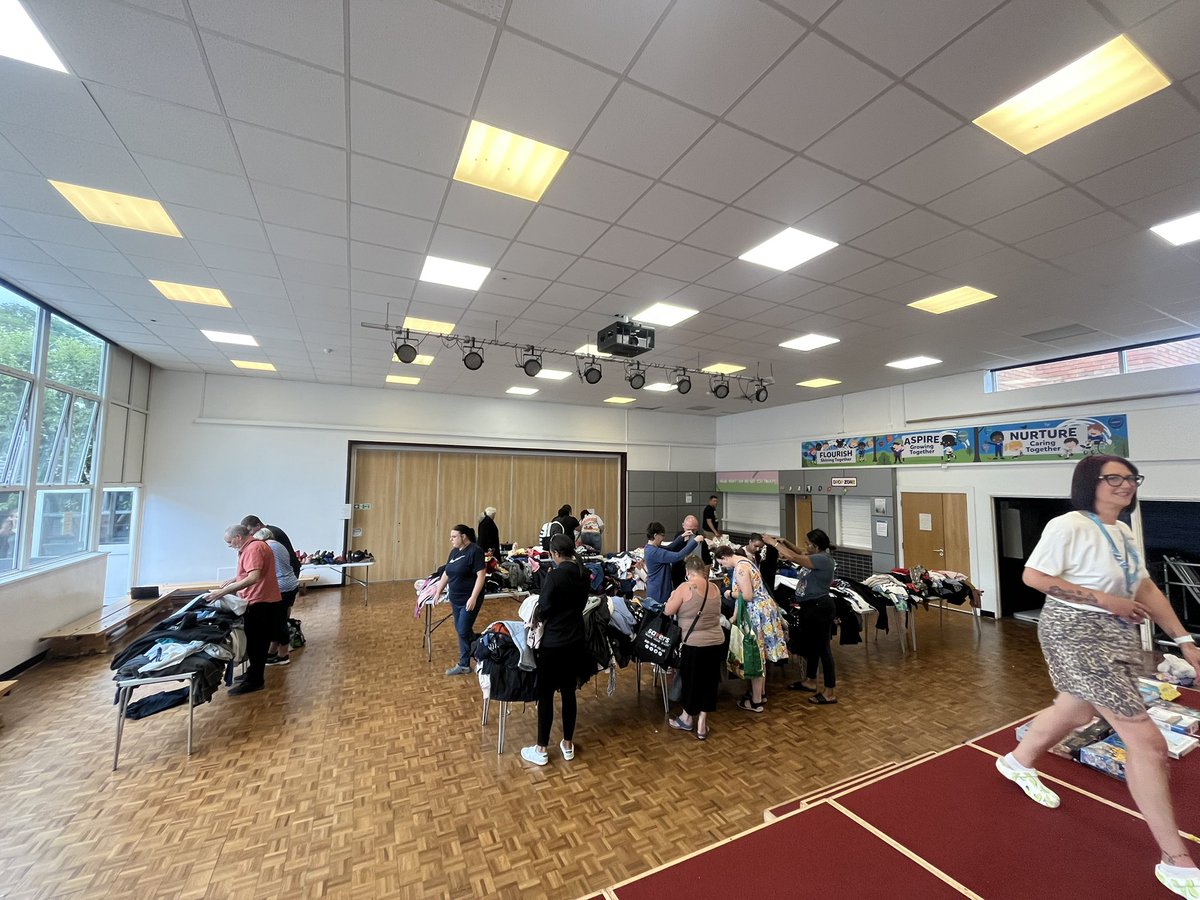 Jumble is underway! Join us until 1pm. Come and grab yourself a bargain 🛍️ #jumblesale #community