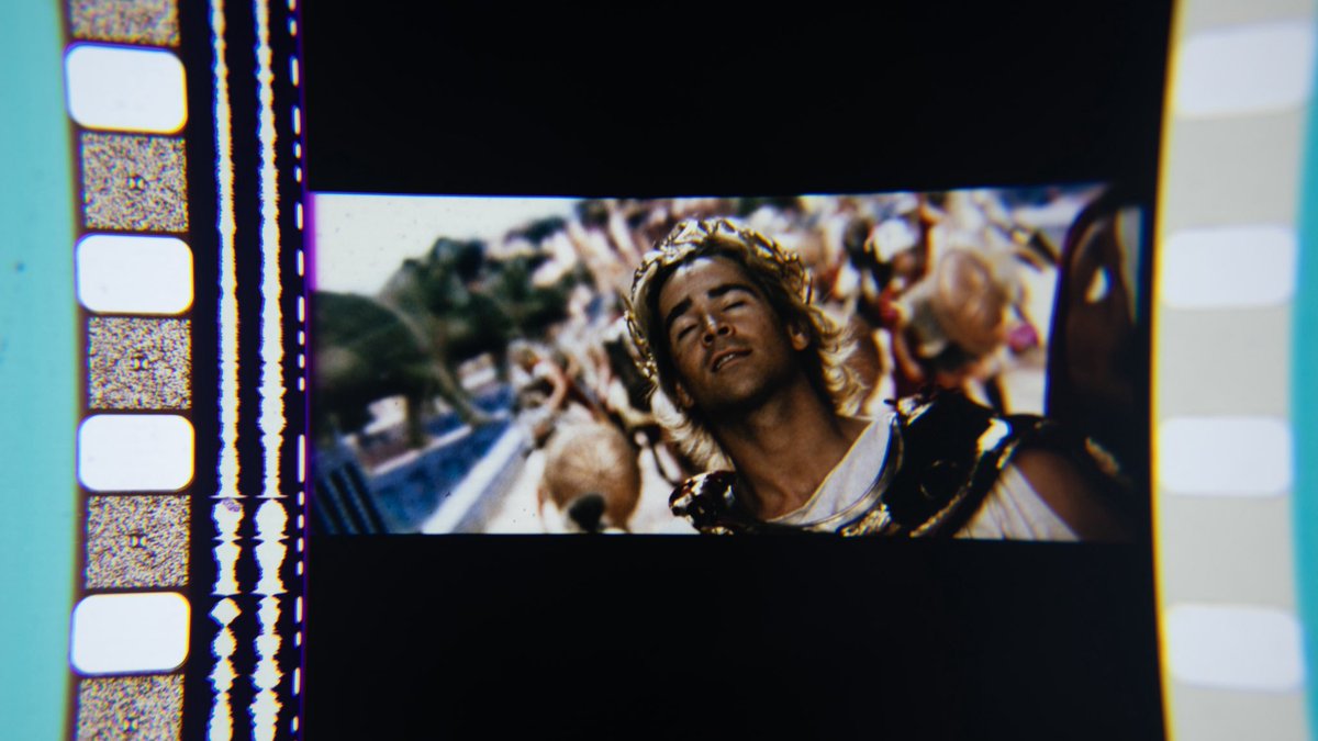 ProjectionistR's tweet image. This weeks upload features Colin Farrell as... ALEXANDER! In a 20+ year old 35mm trailer
WATCH: youtu.be/f3DpSdoGdYY
#cinema #colinfarrell #alexander