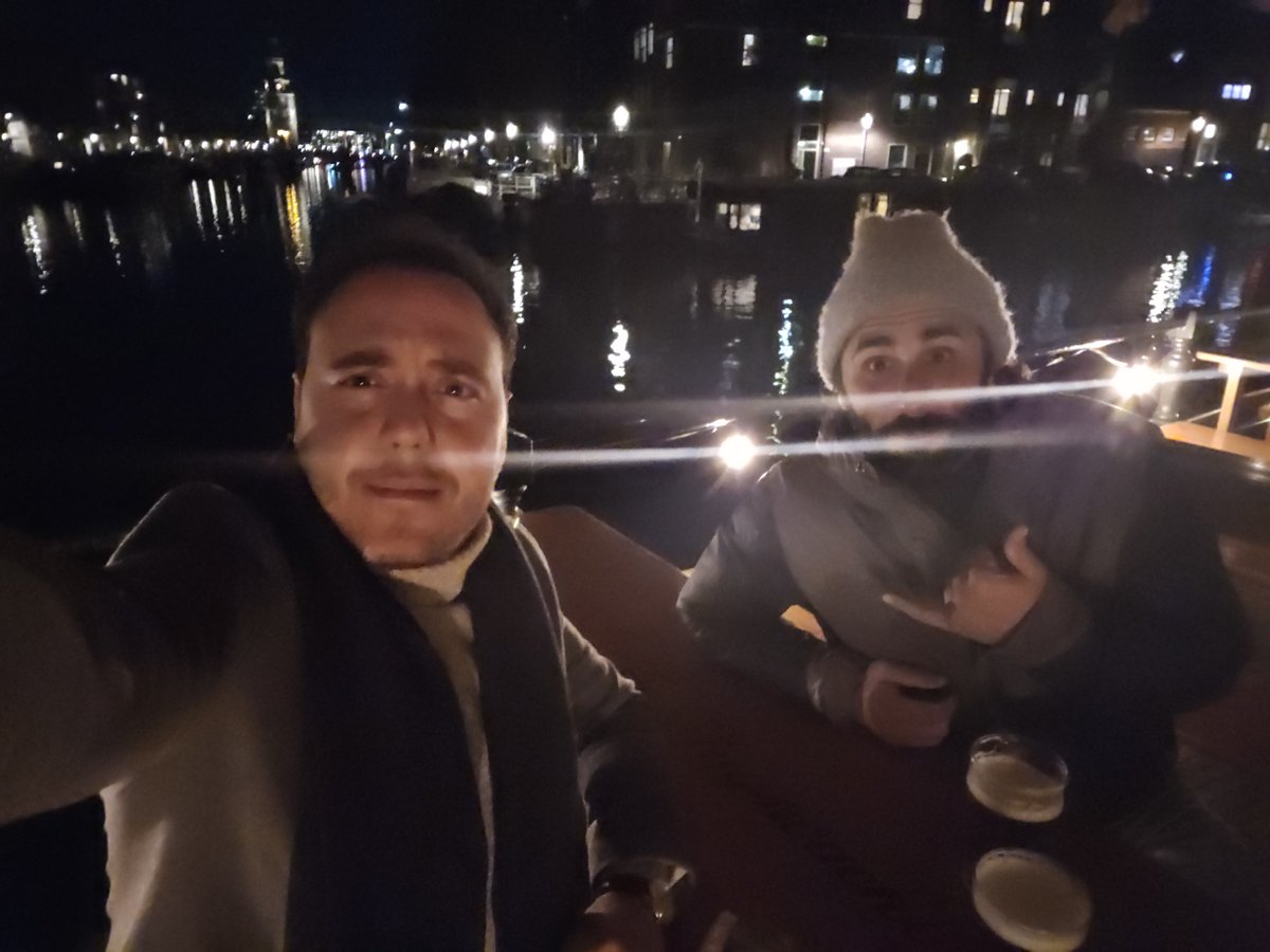 NON PERDERAI PIÙ LE CHIAVI

Cosa fanno <a href="/paolo_0x/">Paolone</a> e Wolf ubriachi ad Amsterdam?

✅  Openbar molesti
✅  Incursioni nei club più loschi
✅  Panino in fame chimica
❌  Perdere le chiavi di Paolone

Paranoia nera!

E se ti dicessi che in DeFi potresti non avere più questo problema?