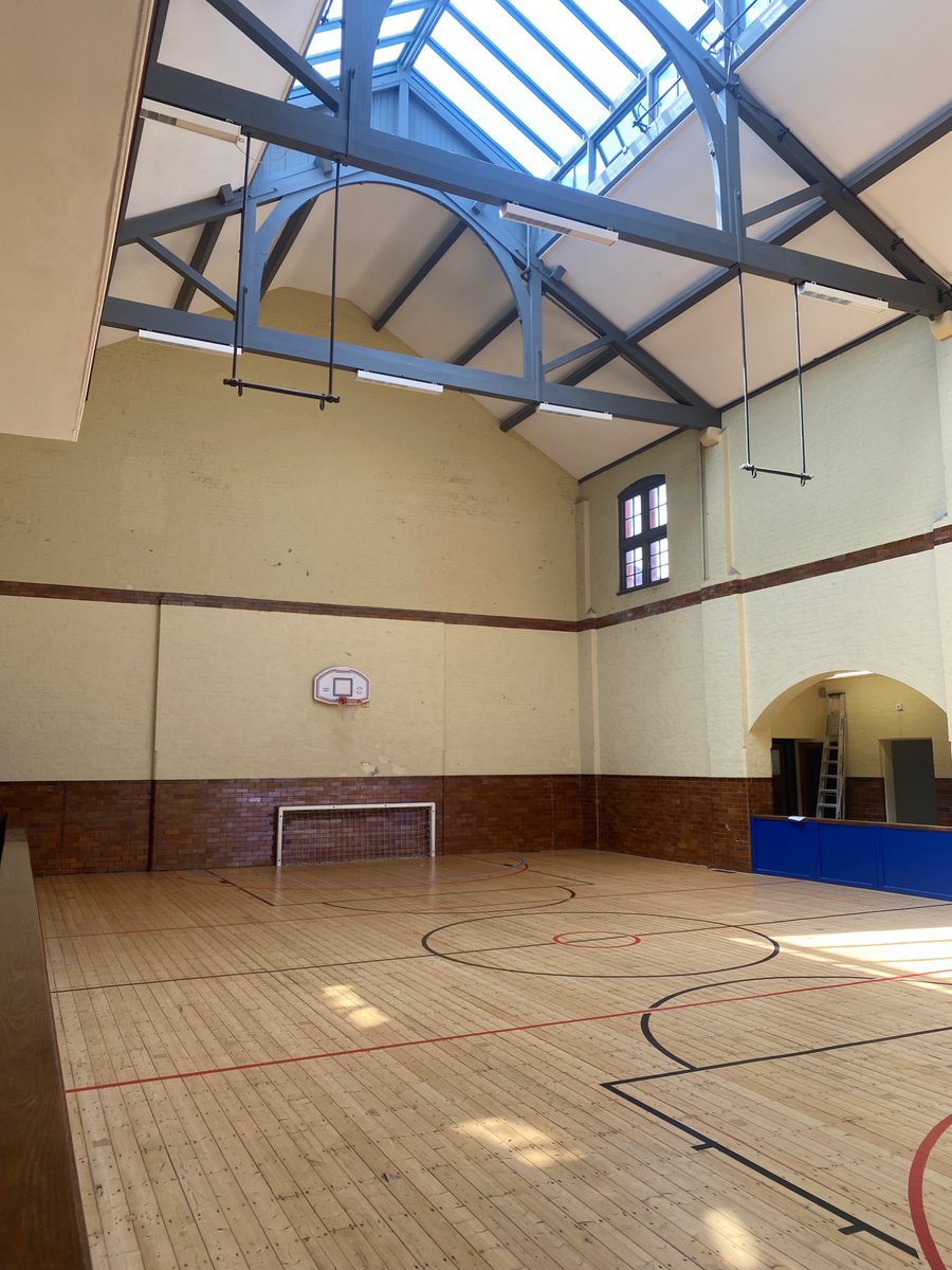 Step Though Our Doors Today From Now Until 2.00pm Meet Our Volunteers, Learn More About Our Youth &amp; Community Work. Visit Our World Famous ‘Smiths Room’ Quality Merch is Available With Every Purchase Helping To Support Our 122yr Old Historic Club. Kettles On 💚