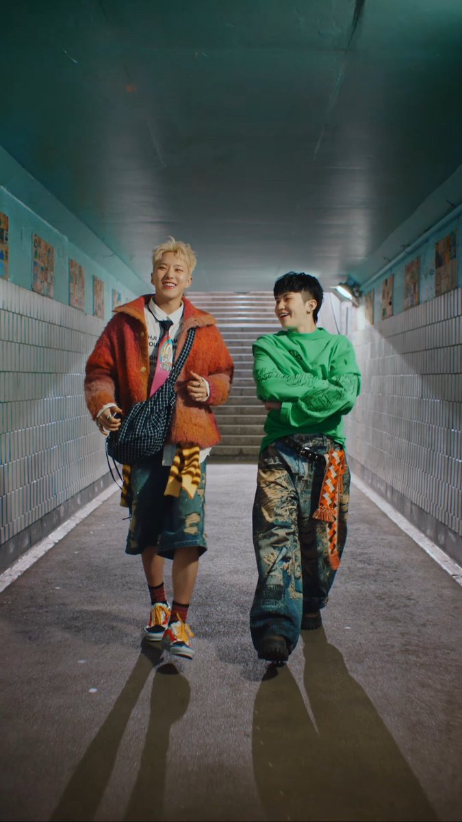 I miss them 🧡💚