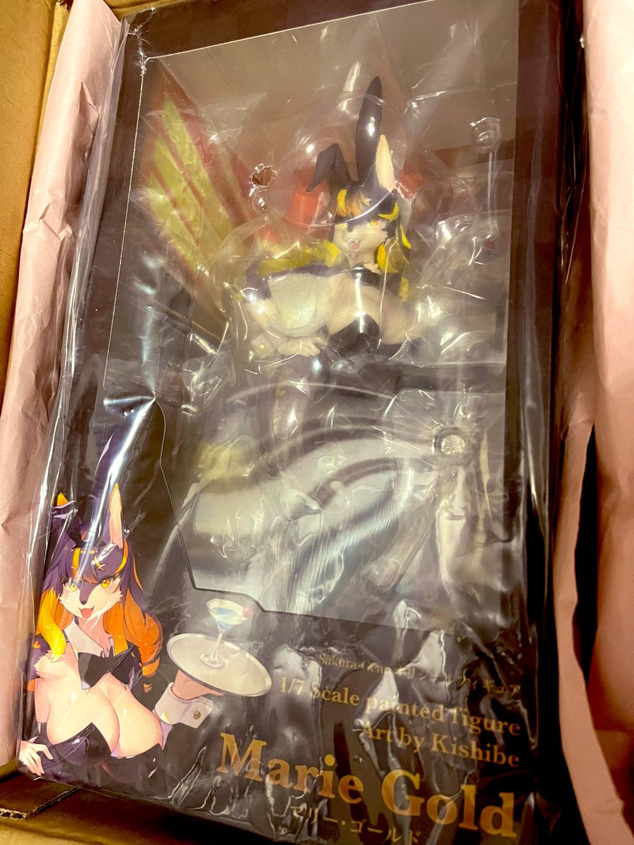 「マリー・ゴールドちゃんフィギュア届いた」|亀乃サチのイラスト