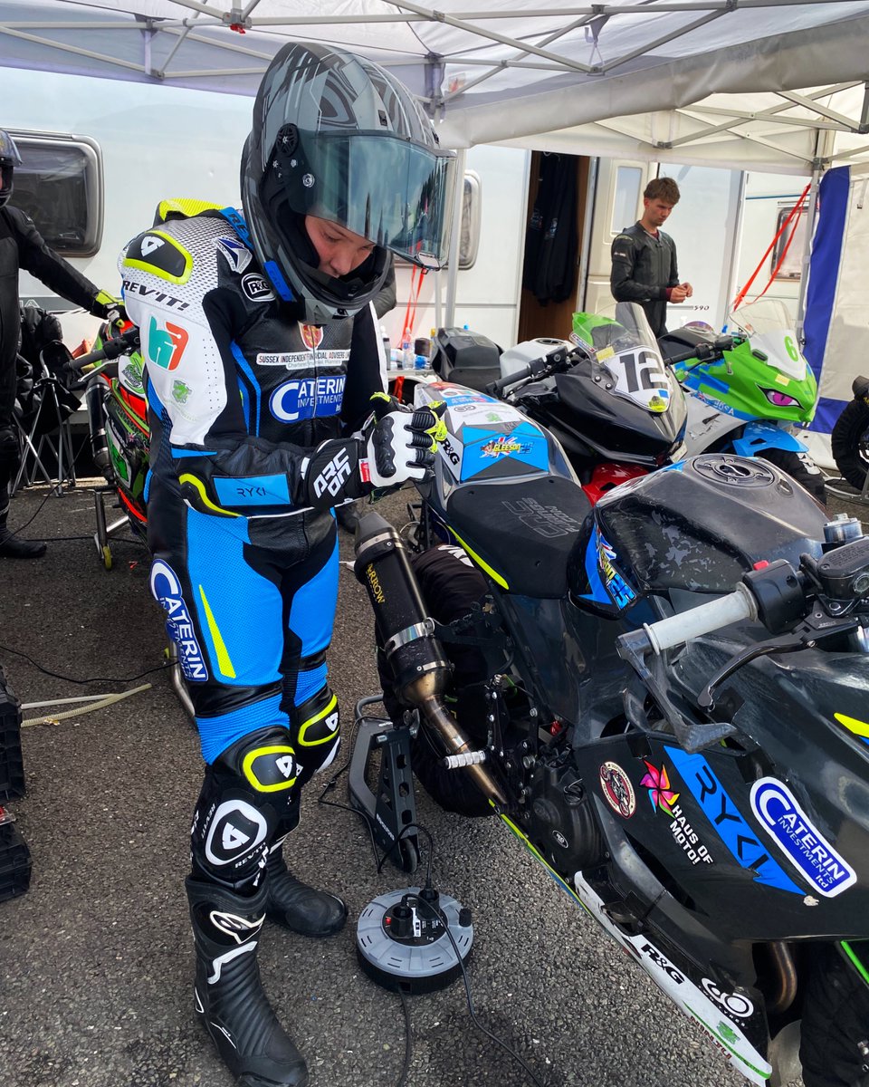 ChloeGleeson25's tweet photo. Round 5 @BemseeOfficial 
@CadwellPark 

⏱️ Qualification - P12 in class 

Race 1 &amp; 2 await later today!

#bemsee #tgjc #racejourney #raceweekend https://t.co/QtZKV6k28W