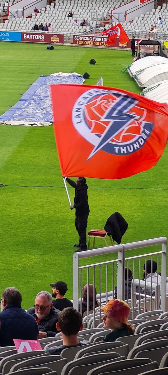 A little slower pace than yesterday! At Old Trafford watching cricket 🏏 
Lancashire Thunder against Essex Women this morning and Lancashire Lightening against Derbyshire Falcans men this afternoon. 
Lanky the mascot is keeping us amused through the rain 🤦‍♀️