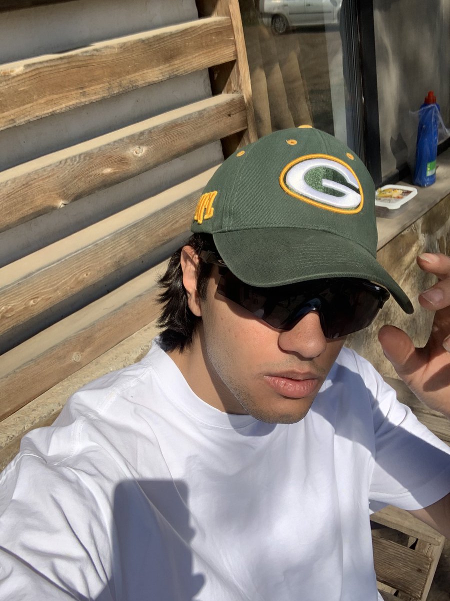 Aras (@lonelyaras) on Twitter photo 