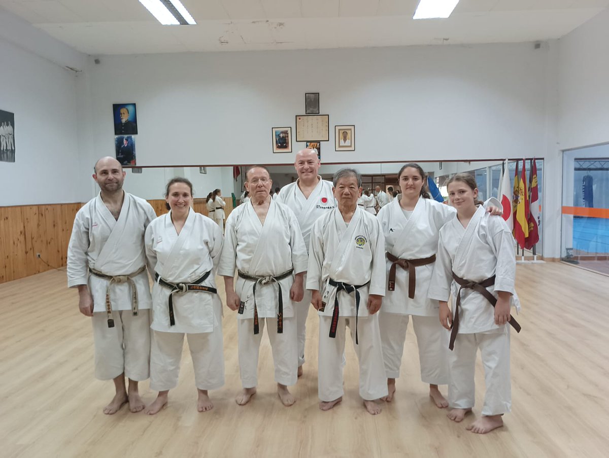 ClubFujisan Palencia (@fujisanpalencia) on Twitter photo ššš¦š¢š§šš«š¢šØ šš šš”šØššØš¤šš§ šš¢š”šØš§ šššš š² šš®š§š¤šš¢ šš ššš«ššš en el Centro Deportivo Shotokan, impartado por los Senseis: šš®š¢š¬ ššĢš§ššš³ š² šš¬šš¦š® ššØš¦š®š«š
Hasta Valladolid se han desplazado š šš„š®š¦š§šØš¬ del <a href="/FujisanPalencia/">ClubFujisan Palencia</a> ššš¦š¢š§šš«š¢šØ šš šš”šØššØš¤šš§ šš¢š”šØš§ šššš š² šš®š§š¤šš¢ šš ššš«ššš en el Centro Deportivo Shotokan, impartado por los Senseis: šš®š¢š¬ ššĢš§ššš³ š² šš¬šš¦š® ššØš¦š®š«š
Hasta Valladolid se han desplazado š šš„š®š¦š§šØš¬ del <a href="/FujisanPalencia/">ClubFujisan Palencia</a>