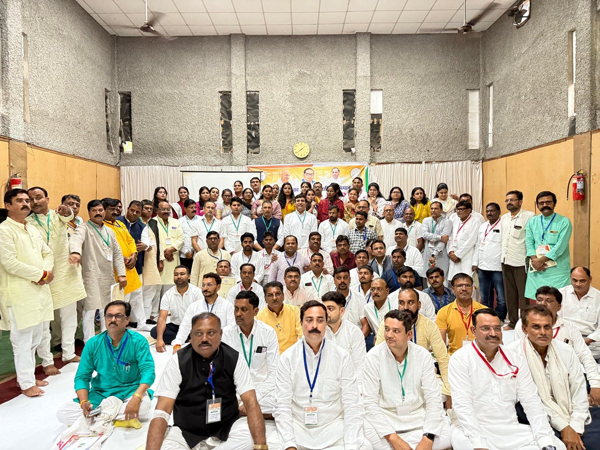 Harish Chaudhary (@barmer_harish) on Twitter photo рдЖрдЬ рднреЛрдкрд╛рд▓ рдореЗрдВ рдордзреНрдпрдкреНрд░рджреЗрд╢ <a href="/RGPRSinc/">Rajiv Gandhi Panchayati Raj Sangathan</a> рджреНрд╡рд╛рд░рд╛ рдЖрдпреЛрдЬрд┐рдд рд╕рд░реНрд╡реЛрджрдп рд╕рдВрдХрд▓реНрдк рд╢рд┐рд╡рд┐рд░ рдХреЗ рджреВрд╕рд░реЗ рджрд┐рди рдкреНрд░рддрд┐рднрд╛рдЧрд┐рдпреЛрдВ рд╕реЗ рд░реВрдмрд░реВ рд╣реЛрдХрд░ рдЕрдкрдиреЗ рд╡рд┐рдЪрд╛рд░ рд░рдЦреЗ рдПрд╡рдВ рд╕рдВрдЧрдарди рдХреЗ рдЖрдЧрд╛рдореА рдХрд╛рд░реНрдпрдХреНрд░рдореЛрдВ рдПрд╡рдВ рд░рдгрдиреАрддрд┐ рдкрд░ рдЪрд░реНрдЪрд╛ рдХреАред
рдЗрд╕ рджреМрд░рд╛рди <a href="/INCMP/">MP Congress</a> рдЕрдзреНрдпрдХреНрд╖ <a href="/jitupatwari/">Jitendra (Jitu) Patwari</a> рдЬреА,рд░рд╛рдЬреАрд╡ рдЧрд╛рдВрдзреА рдкрдВрдЪрд╛рдпрддреА рд░рд╛рдЬ рд╕рдВрдЧрдарди рдХреЗ рд░рд╛рд╖реНрдЯреНрд░реАрдп рдЕрдзреНрдпрдХреНрд╖ рд╕реБрдиреАрд▓ рдЖрдЬ рднреЛрдкрд╛рд▓ рдореЗрдВ рдордзреНрдпрдкреНрд░рджреЗрд╢ <a href="/RGPRSinc/">Rajiv Gandhi Panchayati Raj Sangathan</a> рджреНрд╡рд╛рд░рд╛ рдЖрдпреЛрдЬрд┐рдд рд╕рд░реНрд╡реЛрджрдп рд╕рдВрдХрд▓реНрдк рд╢рд┐рд╡рд┐рд░ рдХреЗ рджреВрд╕рд░реЗ рджрд┐рди рдкреНрд░рддрд┐рднрд╛рдЧрд┐рдпреЛрдВ рд╕реЗ рд░реВрдмрд░реВ рд╣реЛрдХрд░ рдЕрдкрдиреЗ рд╡рд┐рдЪрд╛рд░ рд░рдЦреЗ рдПрд╡рдВ рд╕рдВрдЧрдарди рдХреЗ рдЖрдЧрд╛рдореА рдХрд╛рд░реНрдпрдХреНрд░рдореЛрдВ рдПрд╡рдВ рд░рдгрдиреАрддрд┐ рдкрд░ рдЪрд░реНрдЪрд╛ рдХреАред
рдЗрд╕ рджреМрд░рд╛рди <a href="/INCMP/">MP Congress</a> рдЕрдзреНрдпрдХреНрд╖ <a href="/jitupatwari/">Jitendra (Jitu) Patwari</a> рдЬреА,рд░рд╛рдЬреАрд╡ рдЧрд╛рдВрдзреА рдкрдВрдЪрд╛рдпрддреА рд░рд╛рдЬ рд╕рдВрдЧрдарди рдХреЗ рд░рд╛рд╖реНрдЯреНрд░реАрдп рдЕрдзреНрдпрдХреНрд╖ рд╕реБрдиреАрд▓
