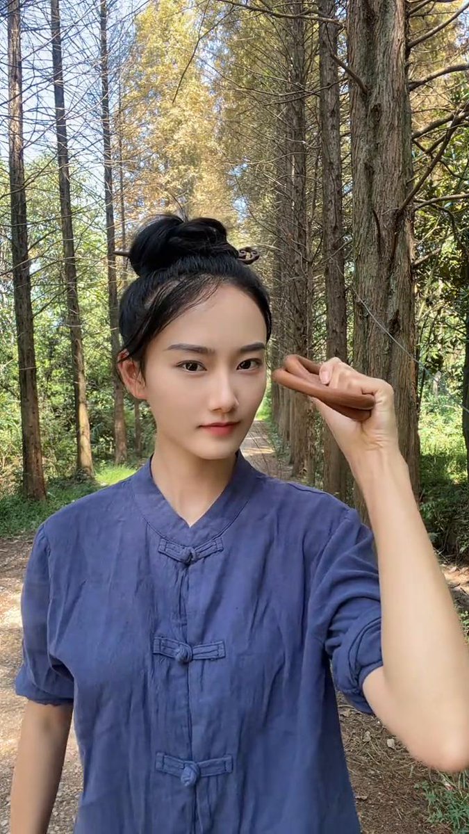 xiaoshimei01's tweet photo. @MeituDasai9527 其实修行并不是避世清心寡欲，正视自己的欲望才是根本～

很多人谈到色情就避之不及，生活是修行，其实情欲亦是修行。要知道我们正一教也是有房中术的，要讲究阴阳调和，而最后带给我们的也是定气，安神，和志…

有师兄想来切磋下吗～
联系电报 ：https://t.co/wgqc0SwrMo https://t.co/93FMT4hsVR
