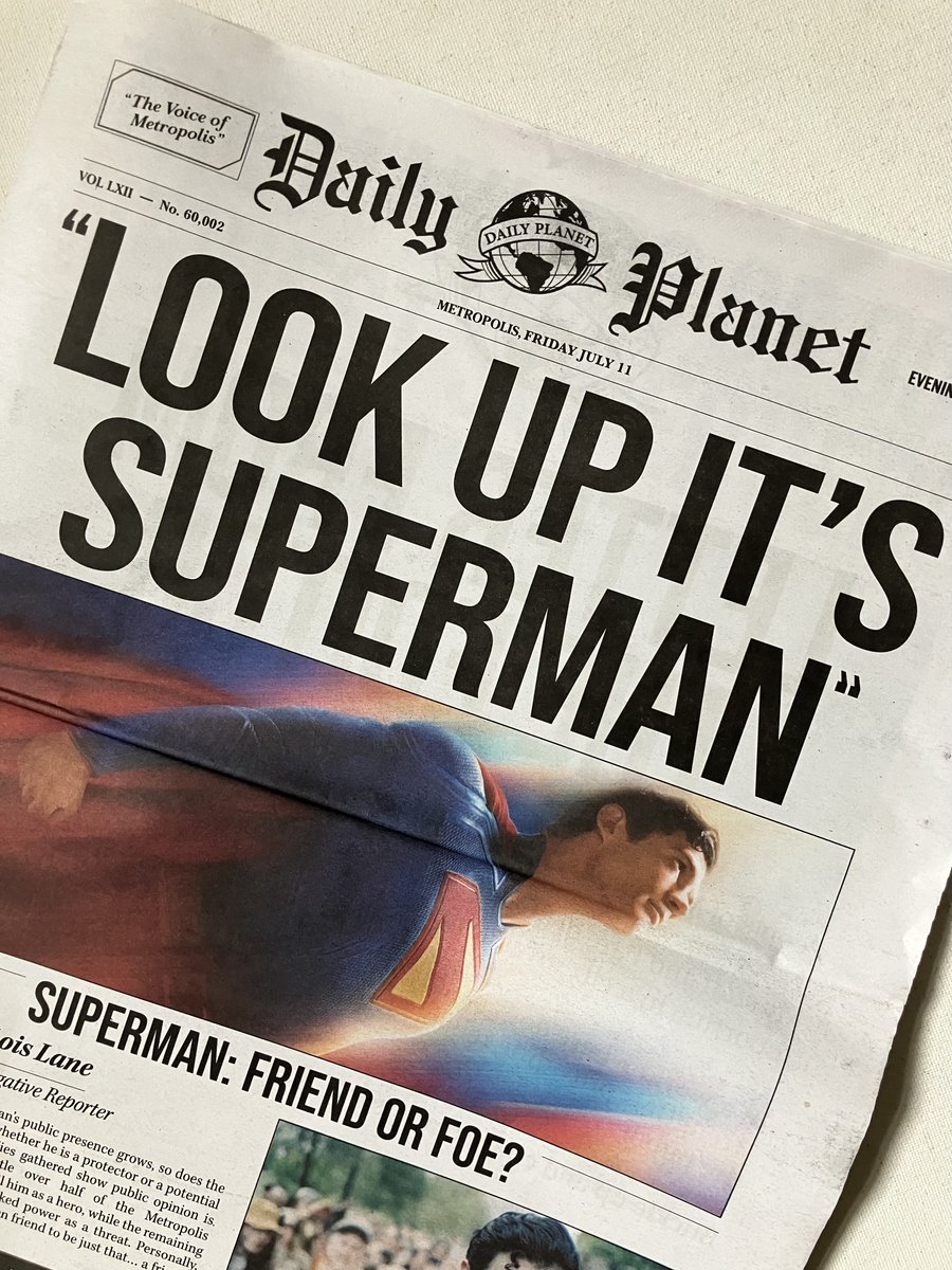 BarryForshaw3's tweet image. Picked up today's Daily Planet at King's Cross – but perhaps the subeditor should have added some punctuation to Lois Lane's headline?