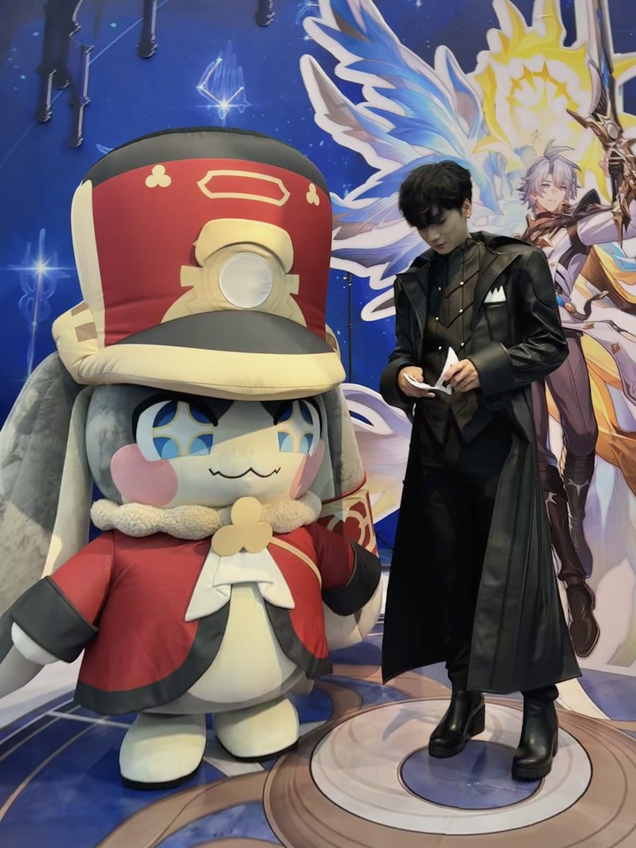 Tuont0's tweet image. persona x star rail
