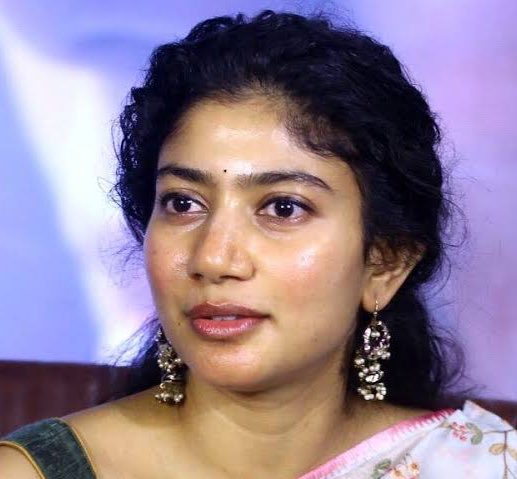 Sita maa ‘s beauty is described in RAMAYAN as unparalleled and divine
Golden complexion 
Lotus eyes 
SHAPELY features 
Black flowing hair 
Grace &amp; Elegance 

Her beauty is not merely physical but also spiritual, reflecting her inner purity and grace

Bollywood has DISTORTED it by
