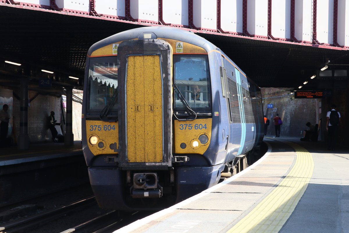 typicaldullname's tweet image. ADTranz Electrostars at Tunbridge Wells 04/07/2025