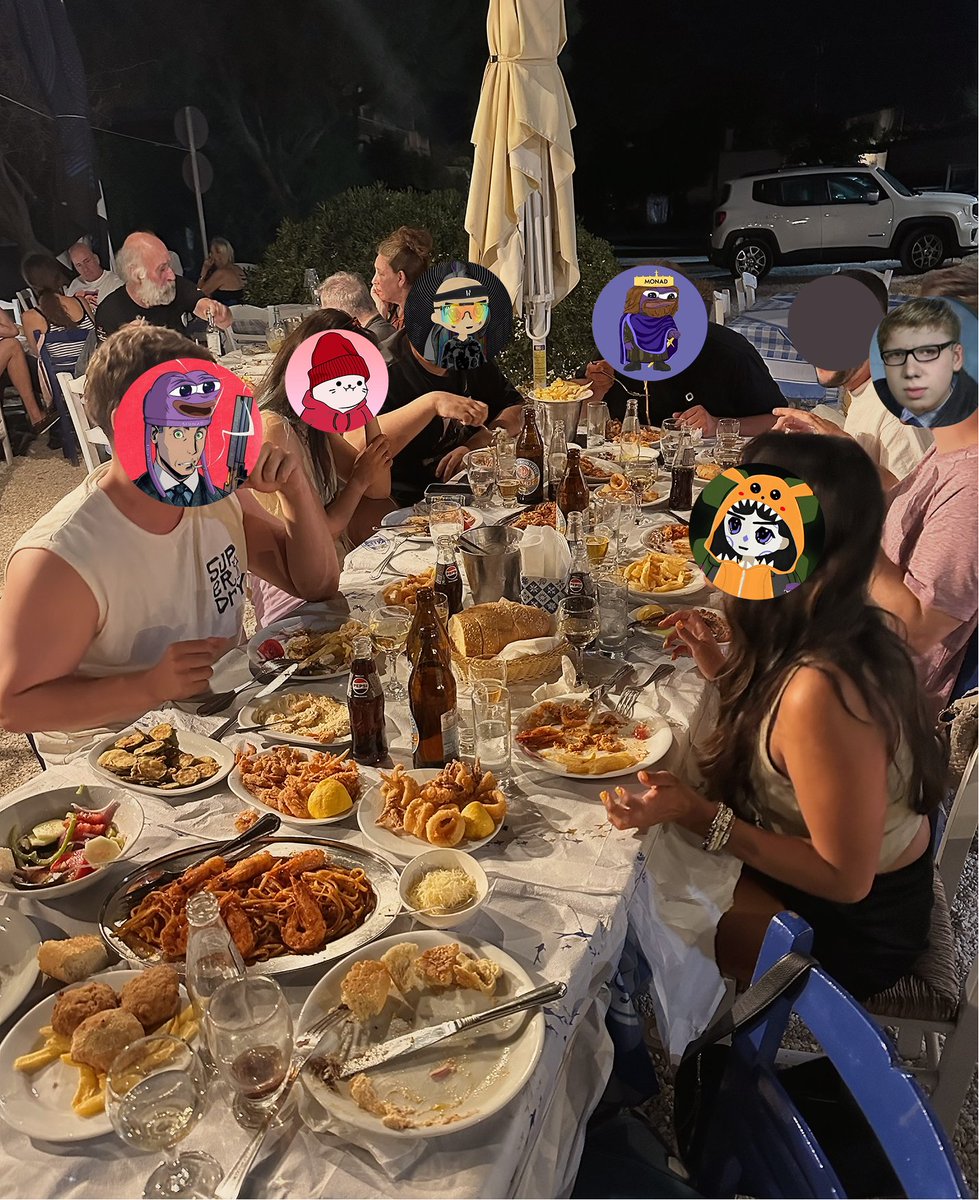 When in Greece, over-order 🐟 🥗