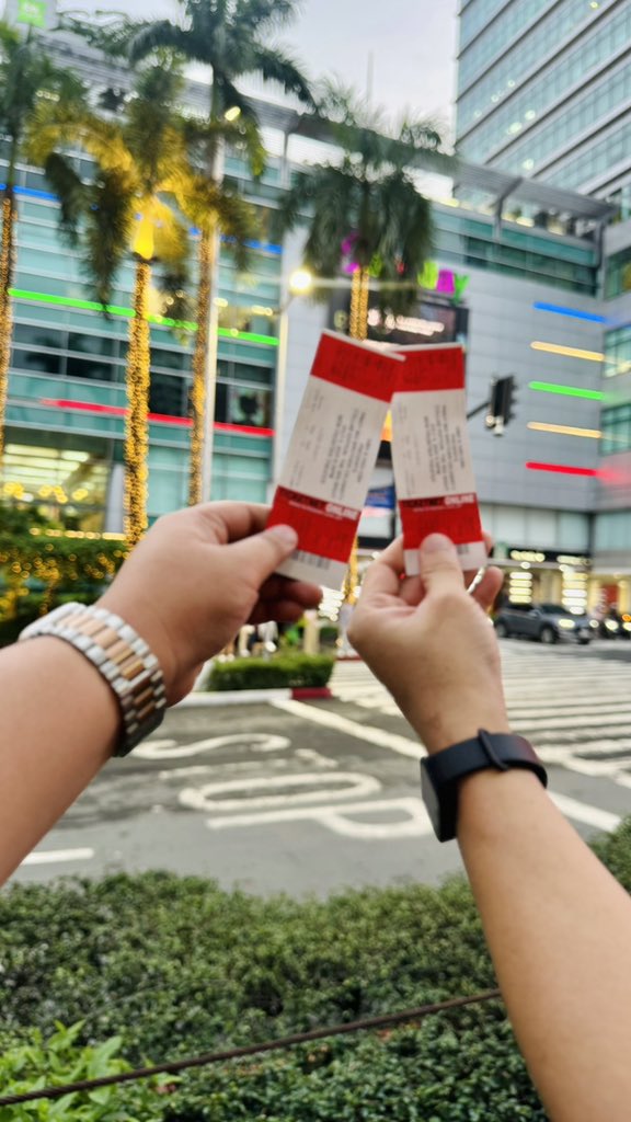 melalesmoras's tweet photo. Big night-ready with @kennethpaciente! 🥳 #PBBCollabTheBigNight https://t.co/R6Vz4Of71d