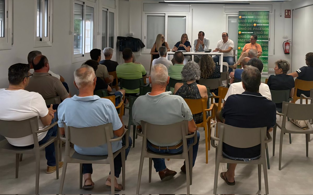 RAQUEL SERRAT TUBAU (@raquelserrat29) on Twitter photo Escoltem als pagesos afectats per l'incendi de la Segarra, Noguera i Urgell, per tal de traslladar a <a href="/interiorcat/">Interior i Seguretat Pública</a> <a href="/nuriaparlon/">Parlon #apeudecarrer #interioriseguretatpública</a> <a href="/territoricat/">Territori</a> <a href="/SilviaPaneque/">Sílvia Paneque</a> i <a href="/agriculturacat/">Agricultura</a> <a href="/oscarordeig/">Òscar Ordeig</a> tot el que cal millorar en la gestió i coordinació territorial.
Gràcies!👨🏻🌾💪👩🏼🌾
<a href="/uniopagesos/">Unió de Pagesos</a> Escoltem als pagesos afectats per l'incendi de la Segarra, Noguera i Urgell, per tal de traslladar a <a href="/interiorcat/">Interior i Seguretat Pública</a> <a href="/nuriaparlon/">Parlon #apeudecarrer #interioriseguretatpública</a> <a href="/territoricat/">Territori</a> <a href="/SilviaPaneque/">Sílvia Paneque</a> i <a href="/agriculturacat/">Agricultura</a> <a href="/oscarordeig/">Òscar Ordeig</a> tot el que cal millorar en la gestió i coordinació territorial.
Gràcies!👨🏻🌾💪👩🏼🌾
<a href="/uniopagesos/">Unió de Pagesos</a>