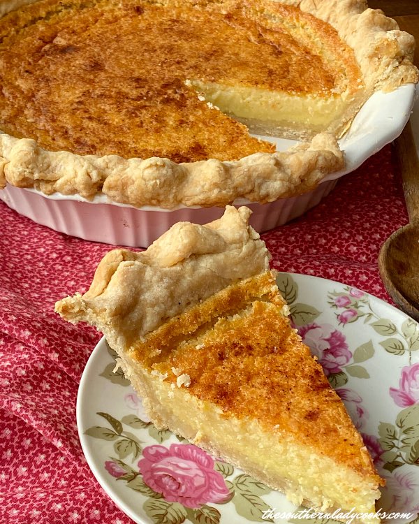 SouthLadyCooks's tweet image. Recipe:  thesouthernladycooks.com/buttermilk-pie…
This buttermilk pie is an old-fashioned easy recipe that will melt in your mouth.  Delicious anytime or for any holiday meal. Take it to any gathering for a #dessert everyone will love. #pie