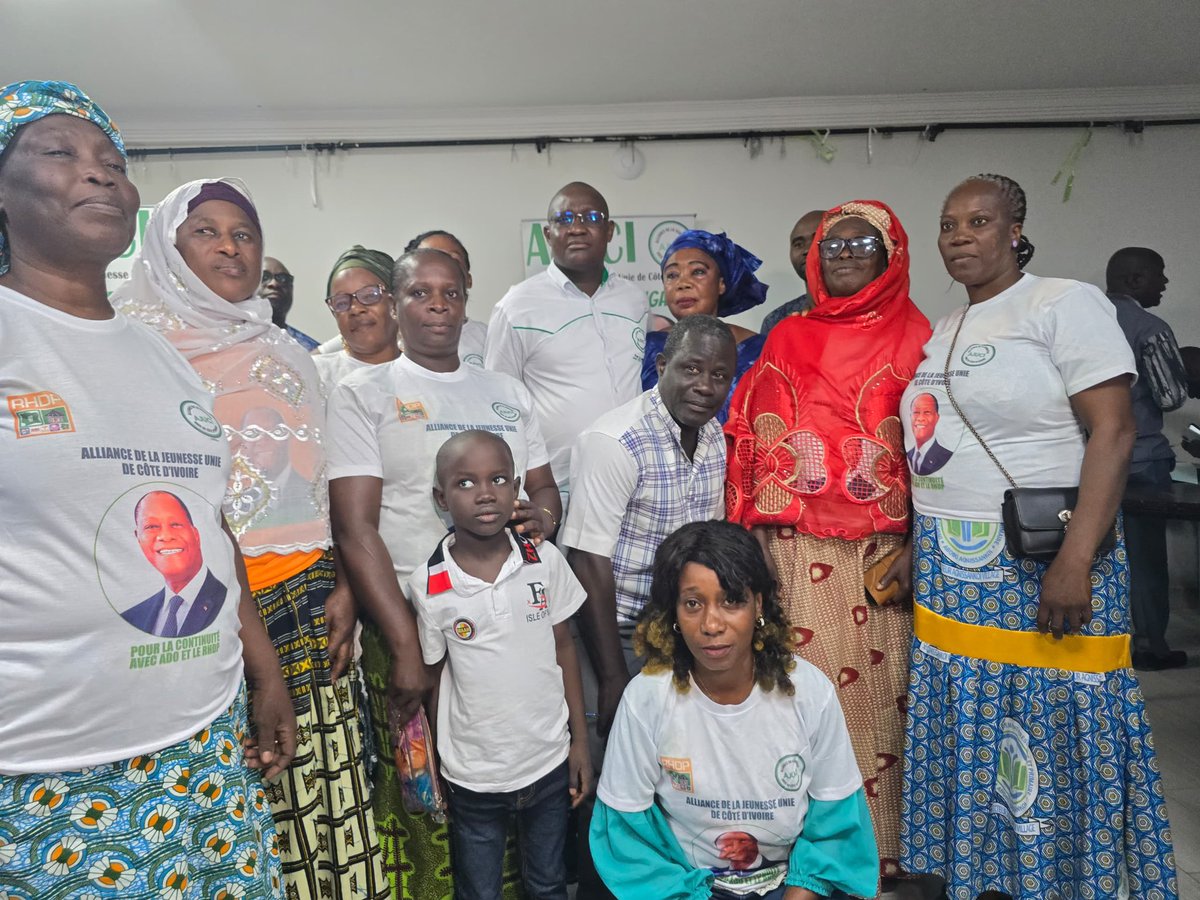 PapaAdo225's tweet photo. M. Zanga Coulibaly, Président national de l’AJUCI, envoie un message fort :
« Le Président Ouattara est l’homme de la paix et du progrès.
‘Trop, c’est trop’ n’est pas notre combat.
L’unité et les urnes sont notre réponse. Cap sur 2025 ! »
#CIV2025 #UnisPourLaPaix #AvecADO https://t.co/F8LFvmYMgZ