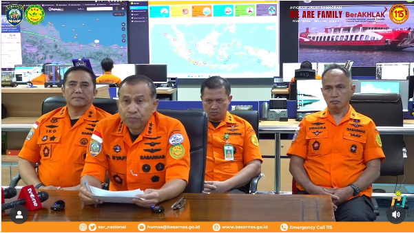 Jika merujuk pada kronologis kejadian berdasar konferensi pers BASARNAS, tim SAR sudah bereaksi sejak 20 menit pertama setelah KMP Tunu memancarkan Distress Call dan kemudian tenggelam pada 2 Juli 2025 pukul 23.35 WIB.⬇️