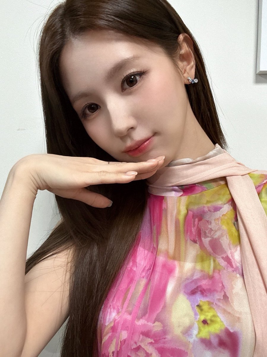 [📸] 250705 @ #BEMYBOYZ

#아이들 #idle
#미연 #MIYEON
#비마이보이즈