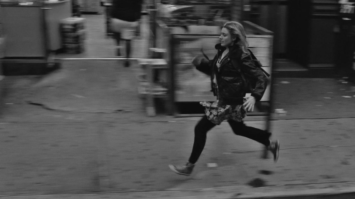 nborgaonkarx's tweet image. Frances Ha (2012) dir. Noah Baumbach