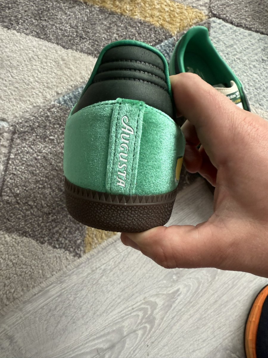 Fresh pair of US Masters custom Sambas from BG Customs  <a href="/ADIDASHULL/">𝘽𝙂 𝘾𝙐𝙎𝙏𝙊𝙈𝙎</a>. 1st time using these guys and they provide a great service 🌟