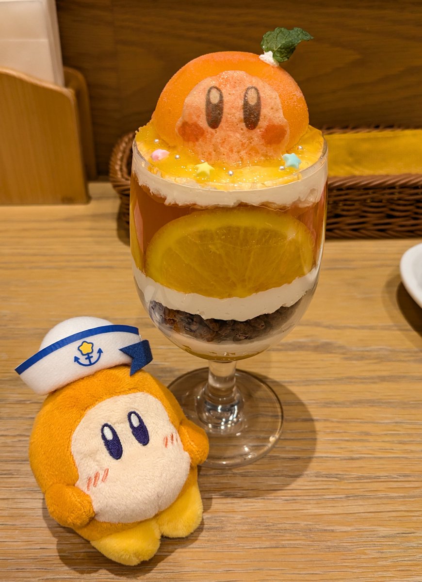 va_ttc's tweet image. カビカフェ行った！
オレンジいっぱいの夏って感じのメニューで良かった！

個人的にはトロピカルソーダが一番気に入った！