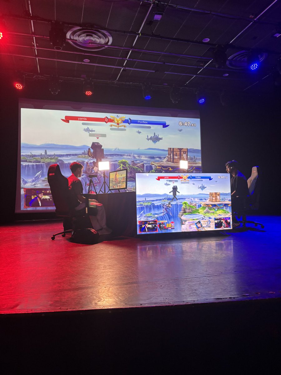 Tous les problèmes sont réglés, on peut commencer la Wave B parfaitement !!

Hylian Zone #4 : 

Twitch.tv/vins_ssb