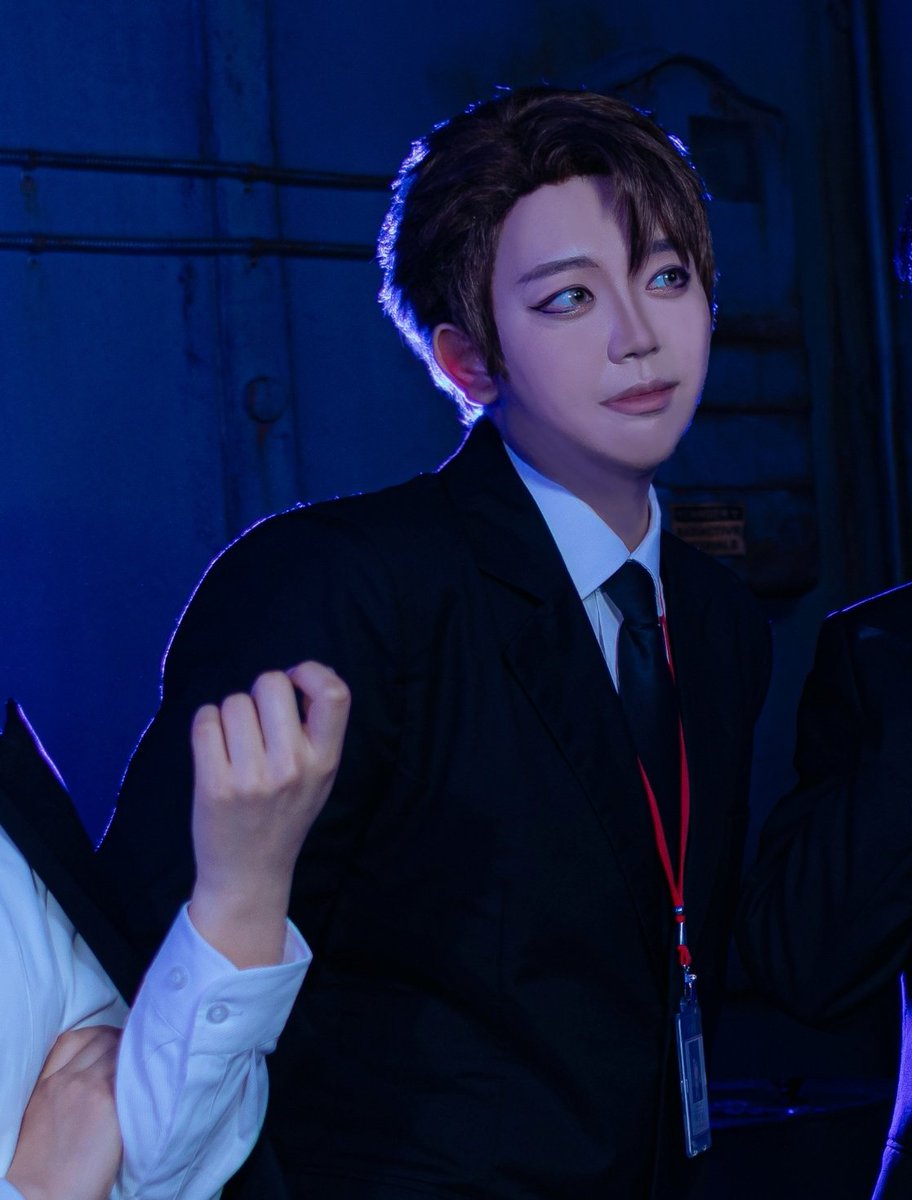 #코스어분들_일반인일때_코스어일때

갑자기 이걸 하고싶었어요ㅋㅋ.. 넘 맘에 들었나보다...