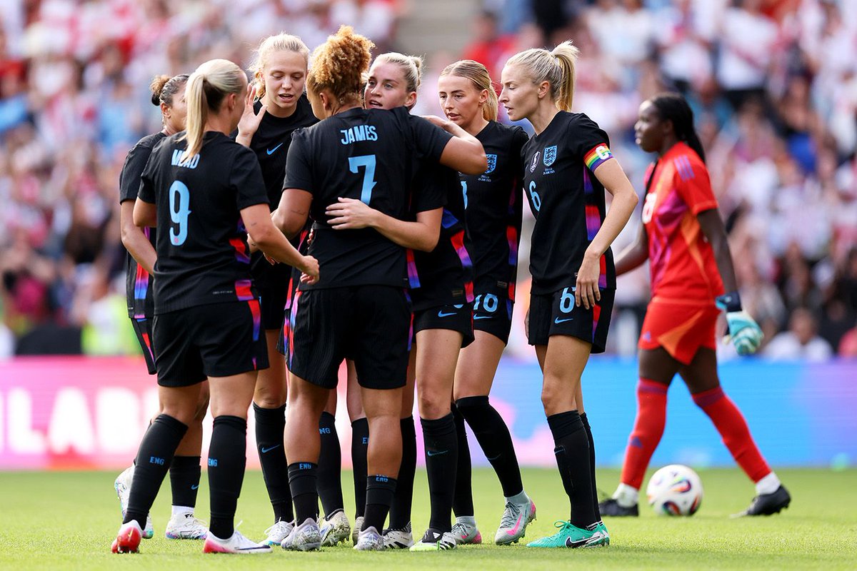 Sending our best wishes to the #Lionesses ahead of their UEFA #WEURO2025 opener against France tonight! 🏆 

📆 Sat 5 July
⏰ 8pm KO
📺 ITV &amp; BBC Radio 5 Live

We're all behind you 👏