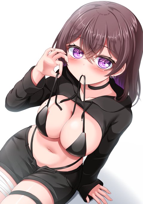 紐咥え👙🖤

 #ビキニの日 