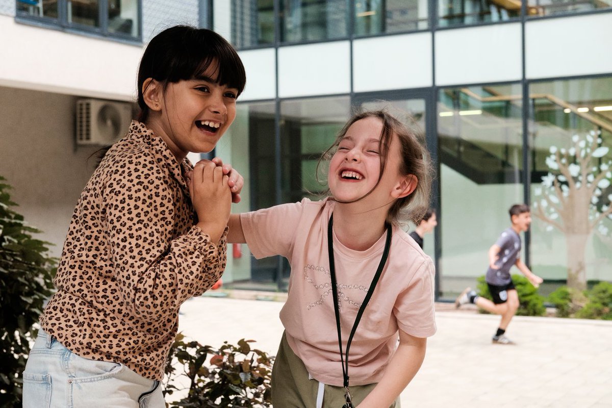 WDA (@wdaev) on Twitter photo Die Deutsche Internationale Schule Tbilissi ist unter den 15 besten beim Deutschen Schulpreis. Wir gratulieren herzlich!
Mehr als 100 Schulen haben sich für den Deutschen Schulpreis 2025 beworben. #Auslandsschulen
Foto: Patrick Wendt Die Deutsche Internationale Schule Tbilissi ist unter den 15 besten beim Deutschen Schulpreis. Wir gratulieren herzlich!
Mehr als 100 Schulen haben sich für den Deutschen Schulpreis 2025 beworben. #Auslandsschulen
Foto: Patrick Wendt